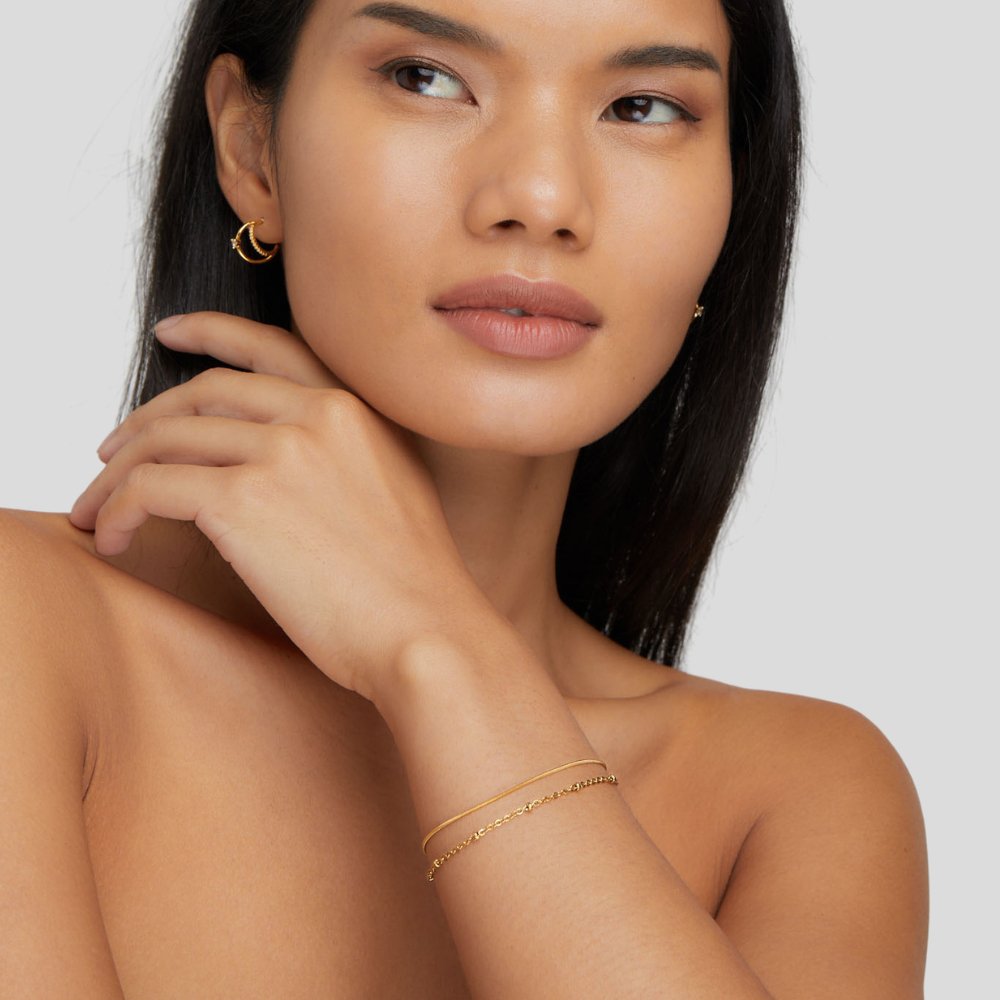 Pia lagskipt gullarmband