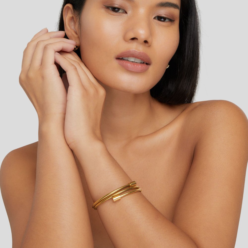 Gullfléttað armband